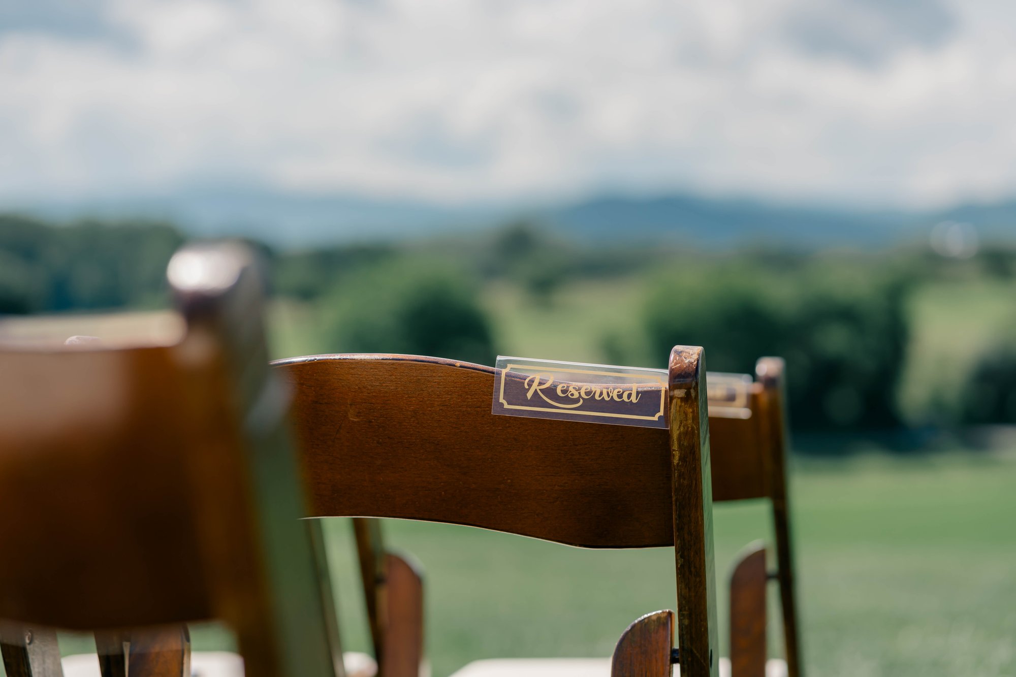 Romantic outdoor wedding ceremony in Fredericksburg Virginia photographed by Stephanie Grooms Artistry