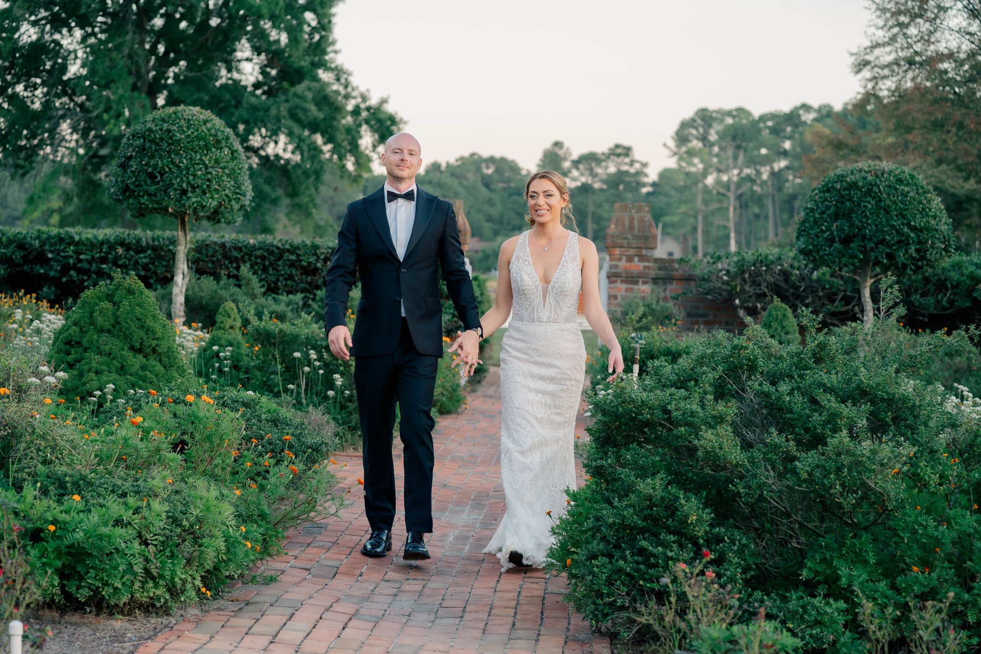 Wedding photo of couple in Maryland captured by Stephanie Grooms Artistry