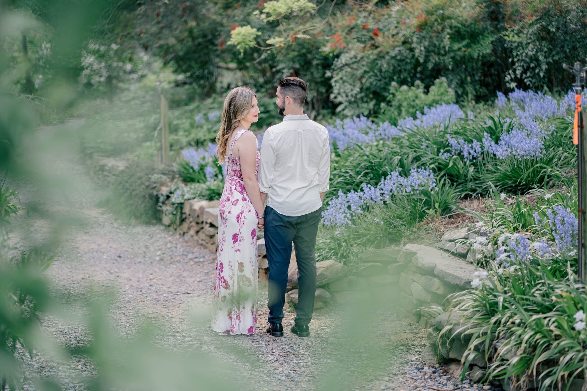 Couples engagement session at the United States National Arboretum captured by Stephanie Grooms Artistry