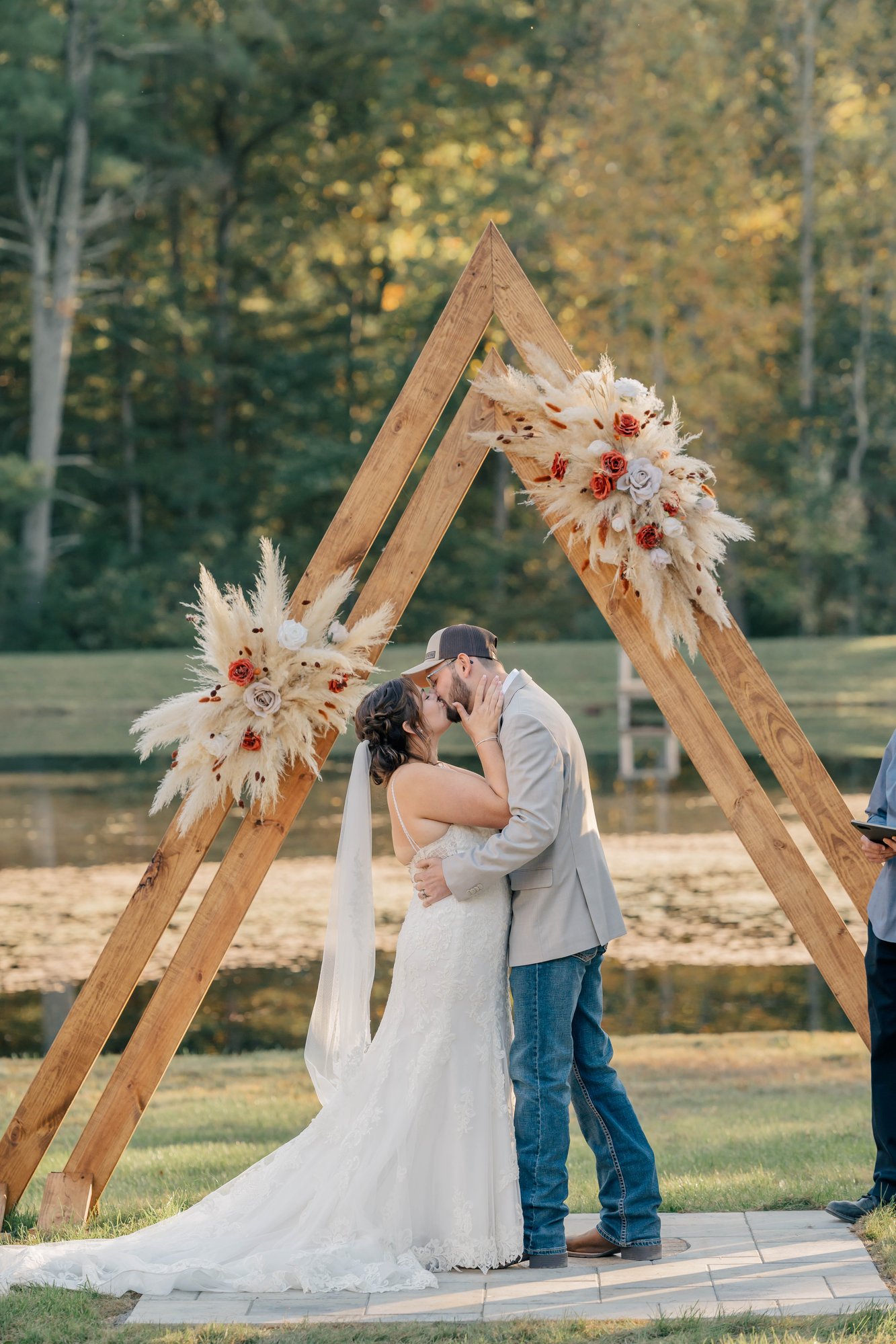 A Virginia Wedding Ceremony Captured by Virginia Wedding Photographer Stephanie Grooms Artistry
